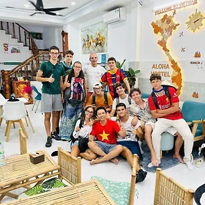 Aloha Saigon Premium By Local Travel Experts - Newly Opened, Less-touristy Location, Spacious Rooms, Glass Shower Bathroom, Free Breakfast & Walking Tour Ho-Chi-Minh-Stadt
